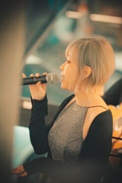 3. 8 Jazz Night：安蔡 Trio 的三八女神節之夜 - Vocal 安蔡 x 小號 梁軒 Chloe x Guitar 方鏡興