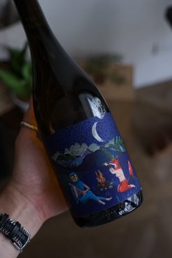 2022 Kindeli 新月下生營火的狐狸白酒<br/>Kindeli Luna Nueva White Field Blend